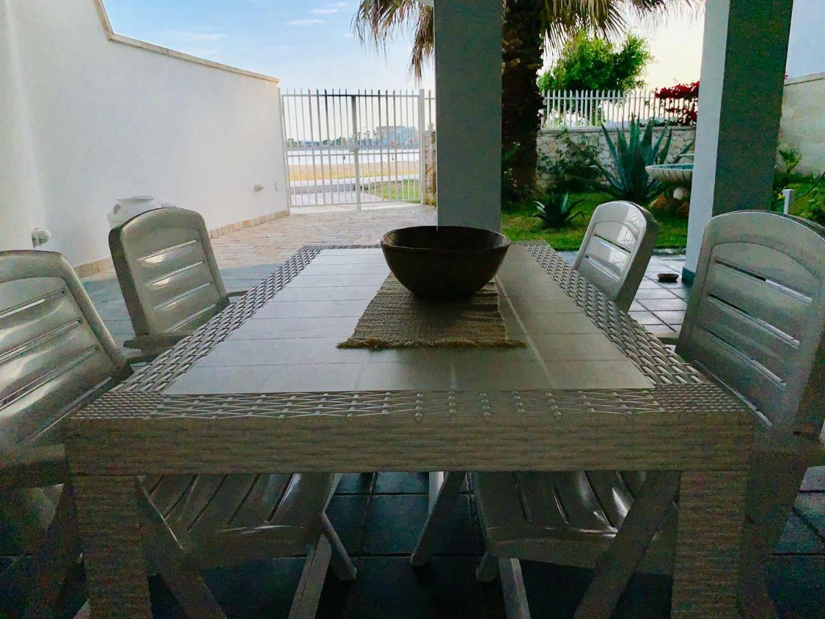 Salentoguests villetta sulla spiaggia Porto Cesareo Esterno foto