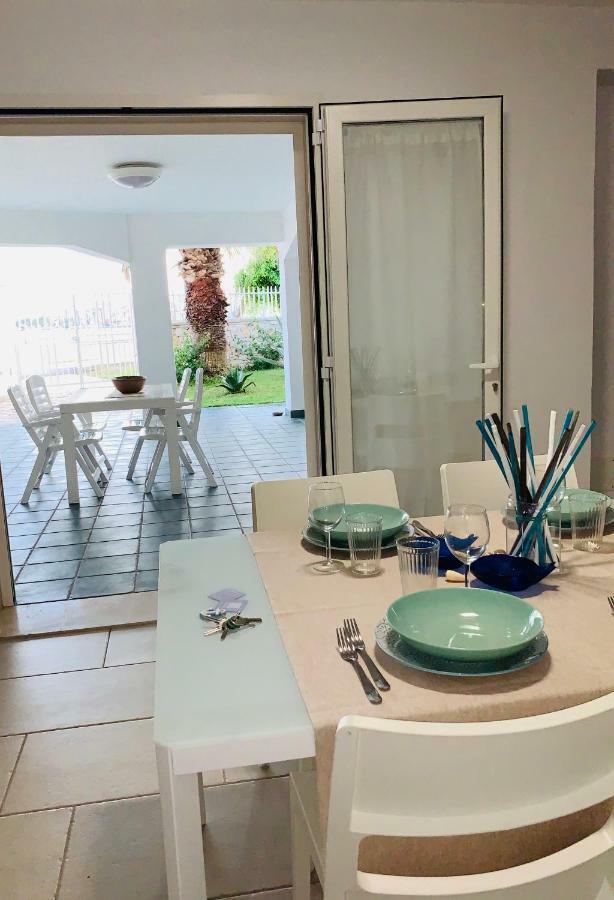 Salentoguests villetta sulla spiaggia Porto Cesareo Esterno foto
